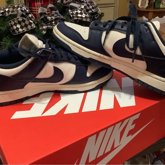 Nike Men's Dark Blue and White Sneakers - Picture 4 of 11
